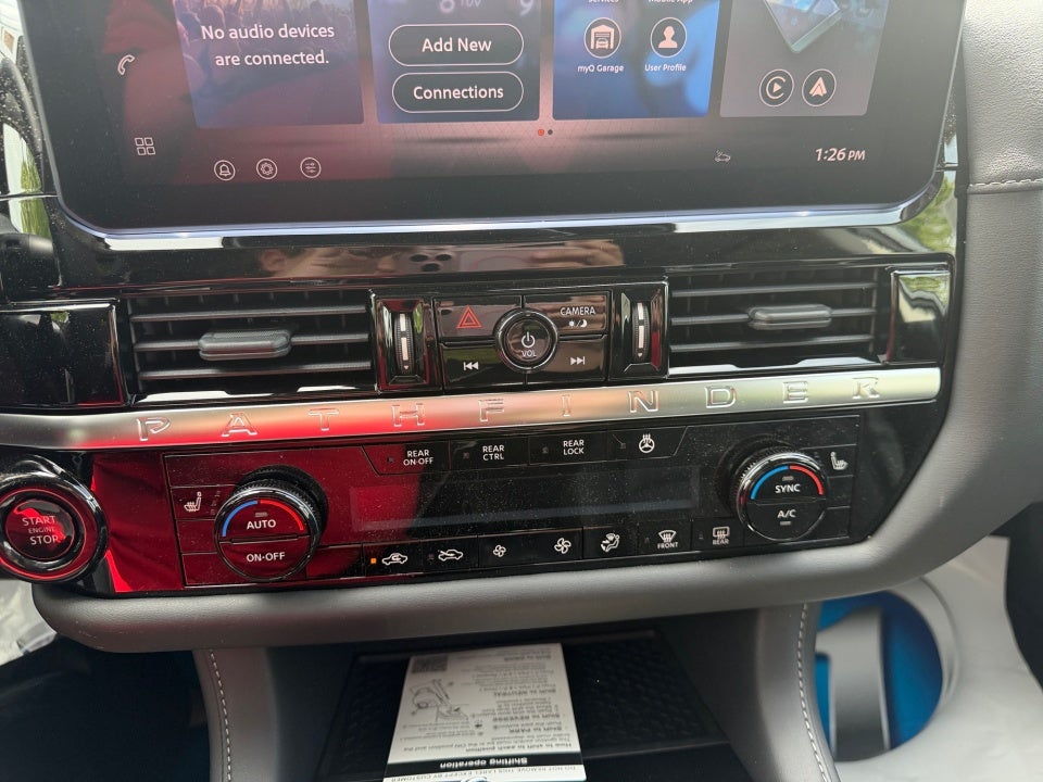 2026 Nissan Pathfinder SL