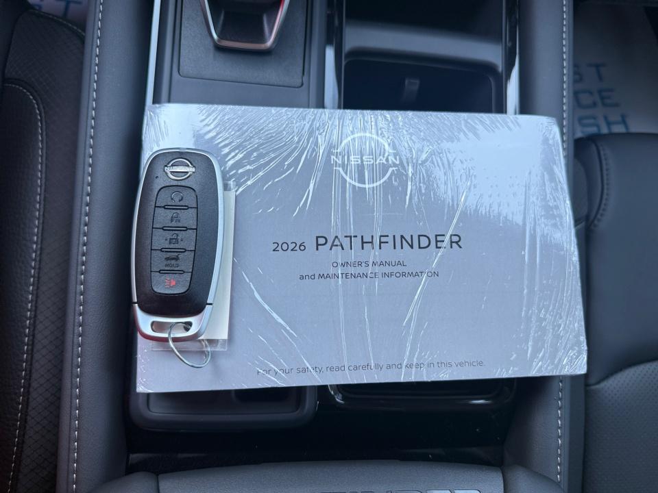 2026 Nissan Pathfinder SL