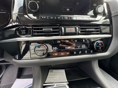 2025 Nissan Pathfinder Platinum FWD