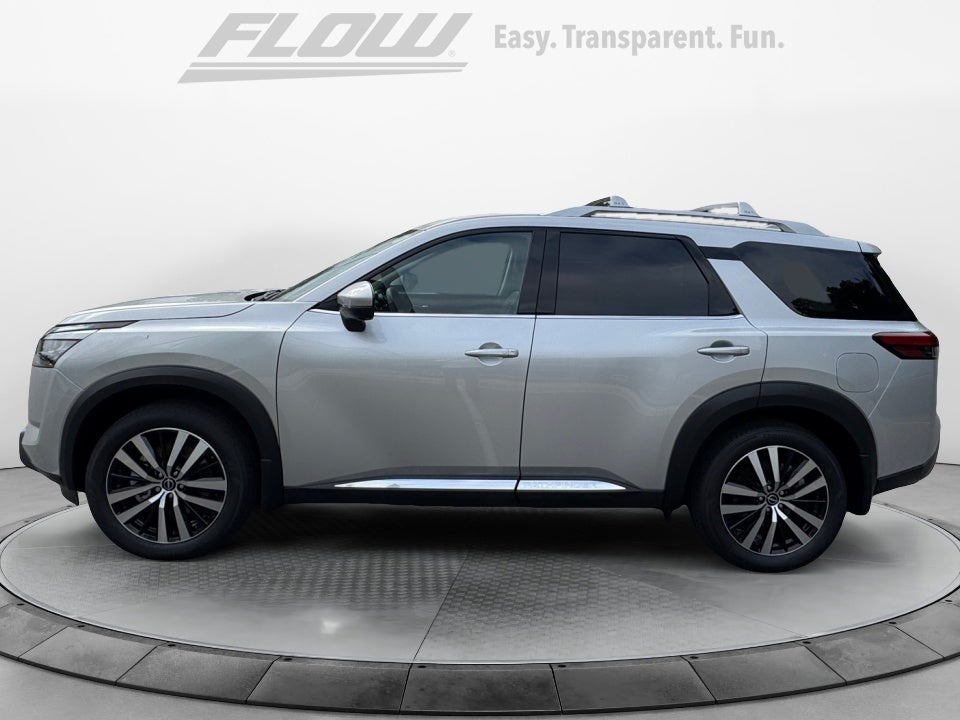 2025 Nissan Pathfinder Platinum FWD