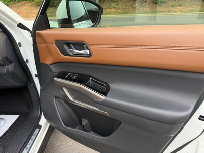2024 Nissan Pathfinder Platinum FWD