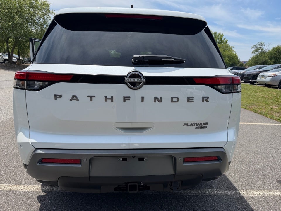 2026 Nissan Pathfinder Platinum