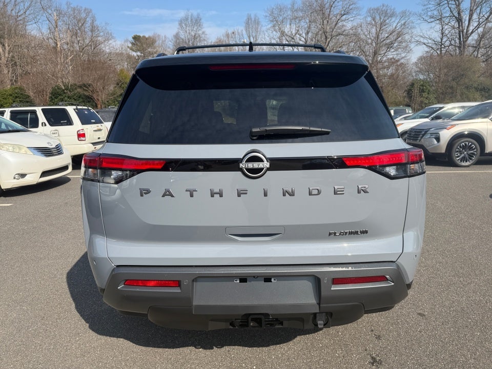 2026 Nissan Pathfinder Platinum