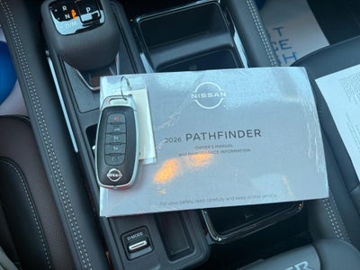 2026 Nissan Pathfinder Platinum