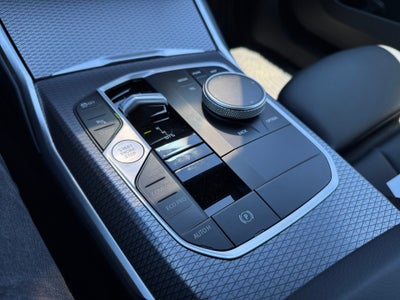 2025 BMW 330i xDrive