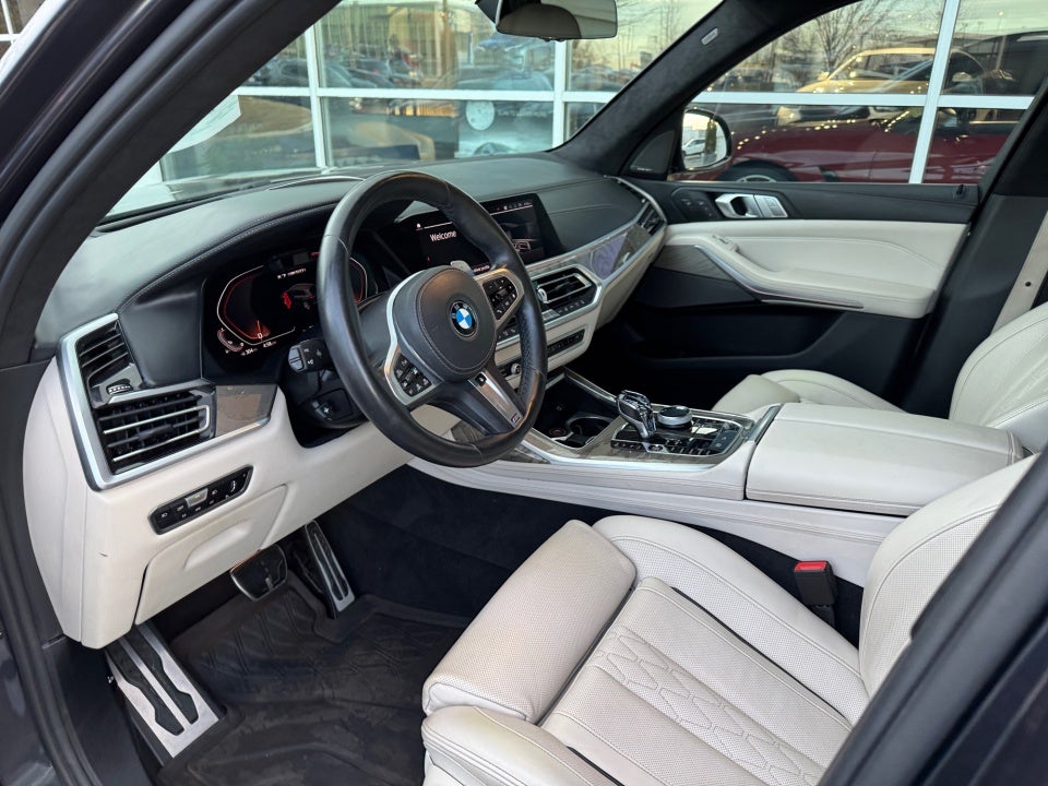 2020 BMW X7 M50i