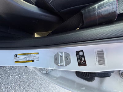 2025 Jeep Grand Cherokee Laredo 4x2