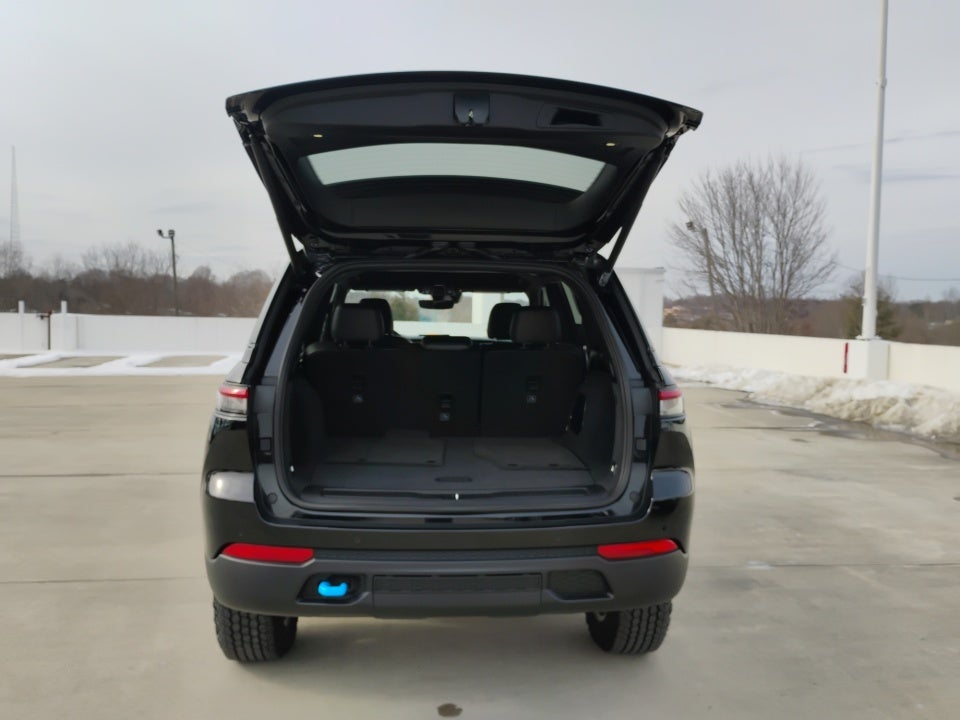 2023 Jeep Grand Cherokee 4xe Trailhawk