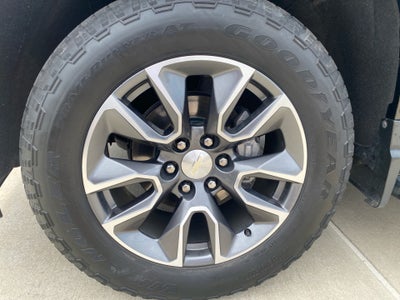 2022 Chevrolet Silverado 1500 4WD Crew Cab Short Bed LT with 2FL
