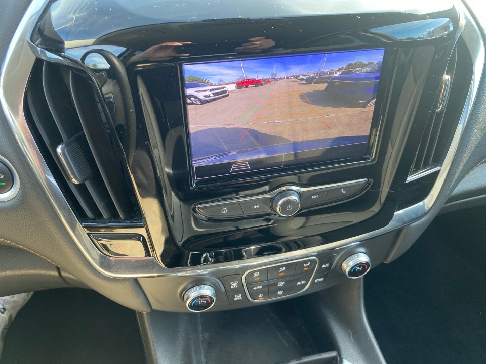 2020 Chevrolet Traverse AWD LS