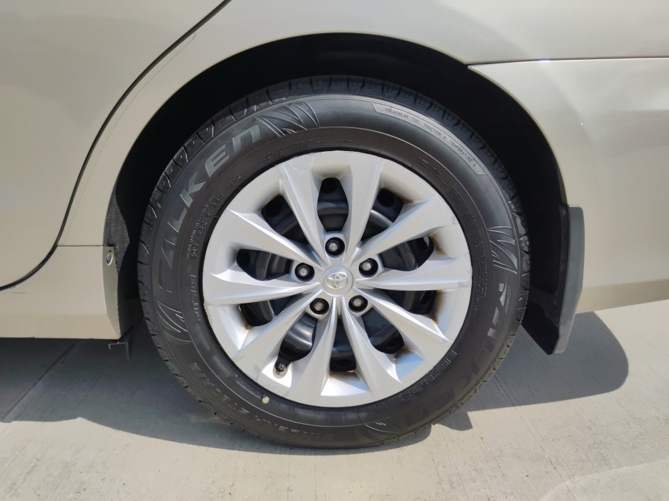 2015 Toyota Camry LE
