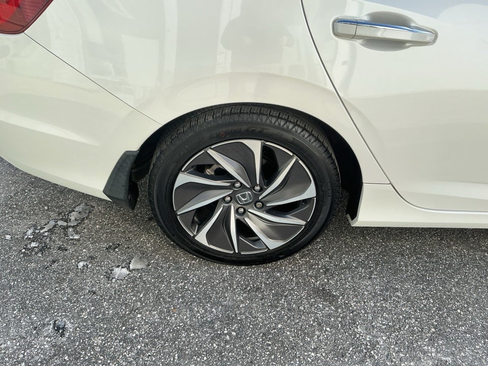 2019 Honda Insight Touring