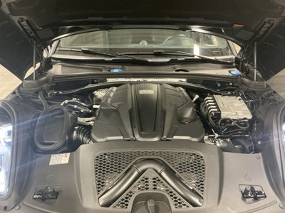 2020 Porsche Macan Turbo