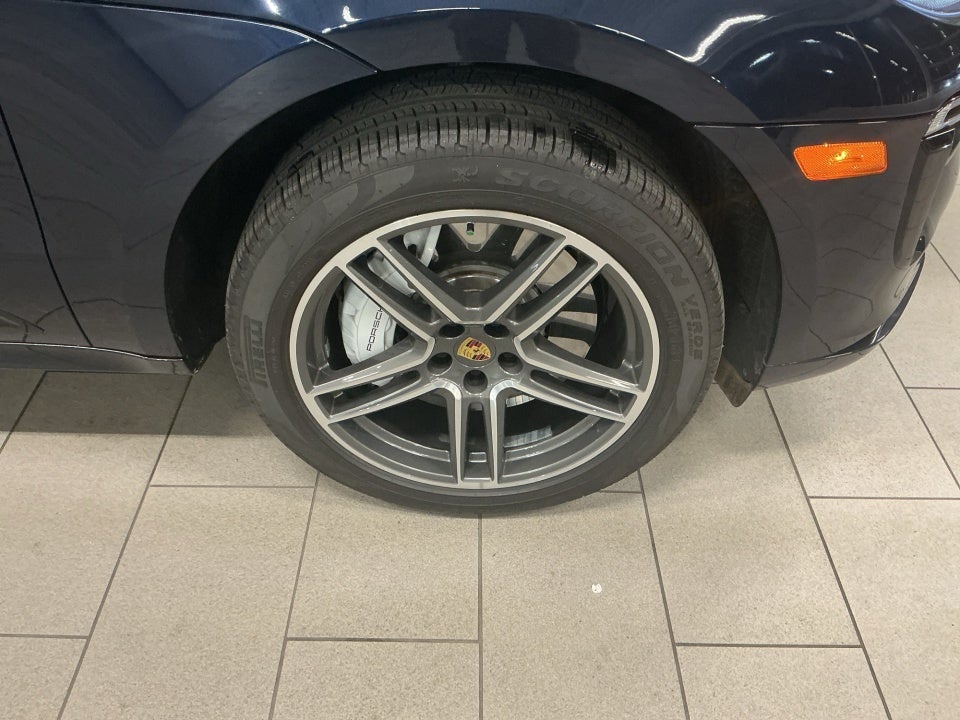 2020 Porsche Macan Turbo