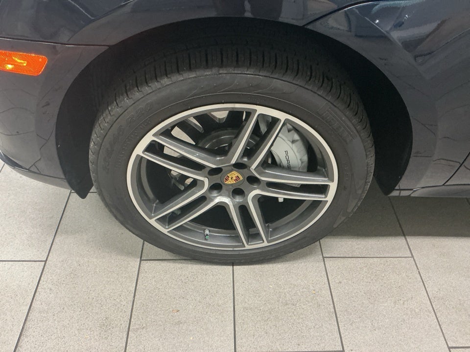 2020 Porsche Macan Turbo