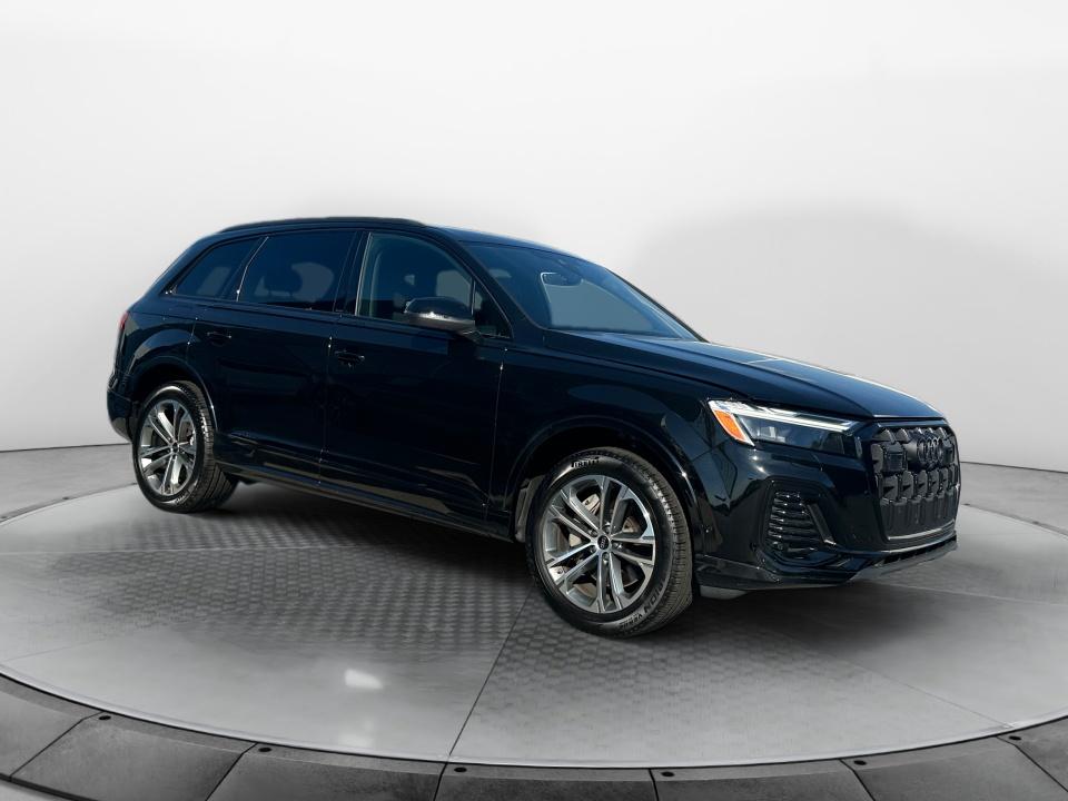 2026 Audi Q7 Premium