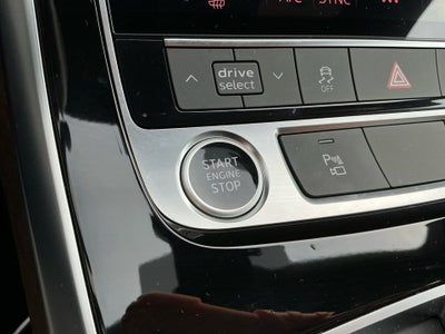 2025 Audi Q8 Premium 55 TFSI quattro