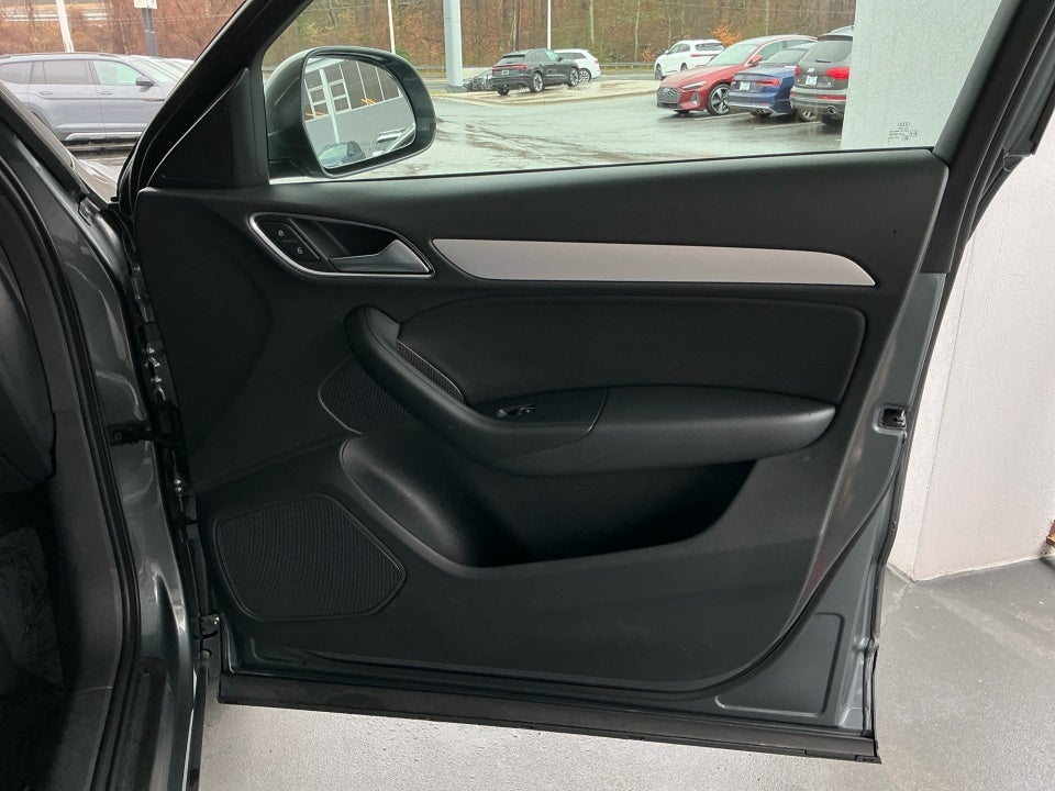 2017 Audi Q3 2.0T Premium