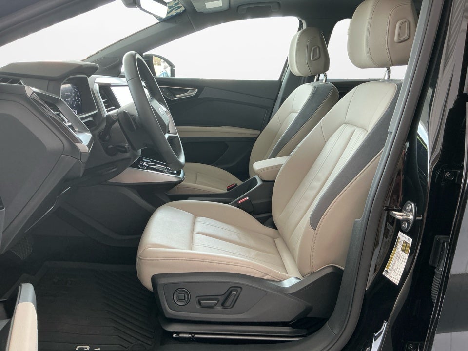 2025 Audi Q4 e-tron Premium