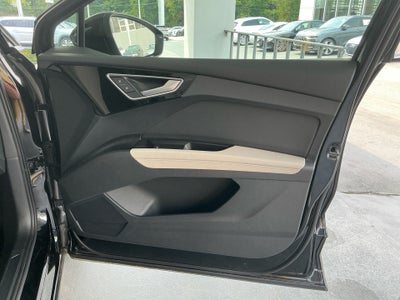 2025 Audi Q4 e-tron Premium