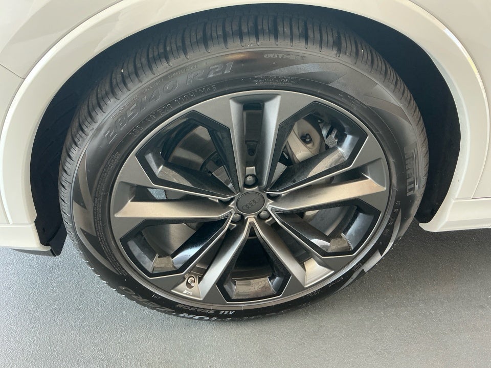 2026 Audi Q7 Premium Plus 55 TFSI quattro tiptronic