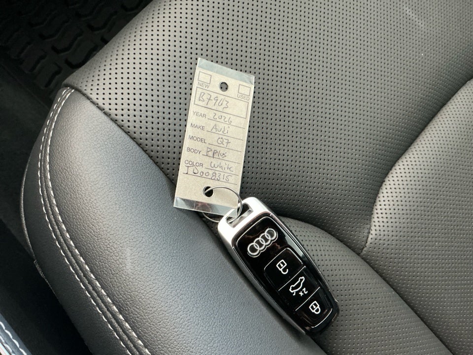 2026 Audi Q7 Premium Plus 55 TFSI quattro tiptronic