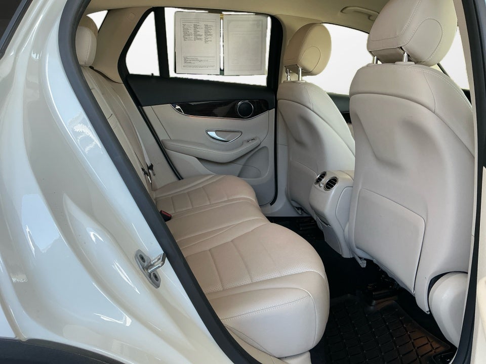 2022 Mercedes-Benz GLC 300 GLC 300