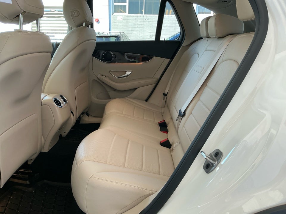 2022 Mercedes-Benz GLC 300 GLC 300