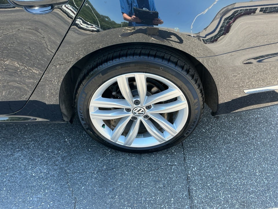 2018 Volkswagen Passat 2.0T SE