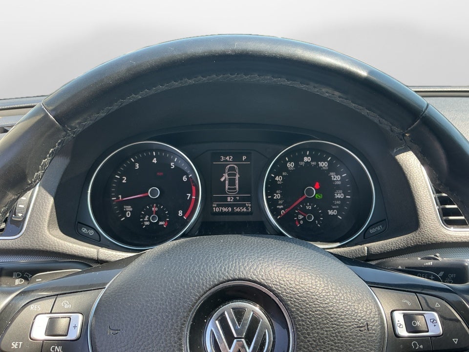 2017 Volkswagen Passat 1.8T R-Line