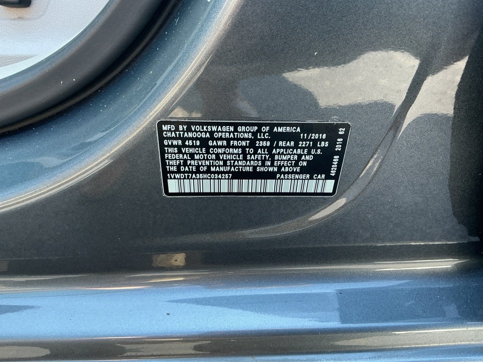 2017 Volkswagen Passat 1.8T R-Line