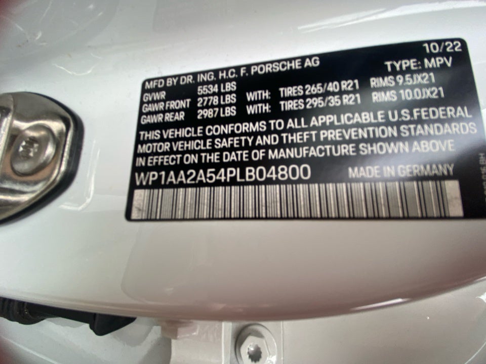 2023 Porsche Macan Base