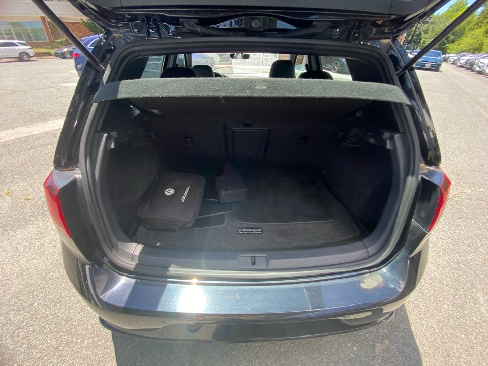 2018 Volkswagen Golf R 2.0T w/DCC & Navigation