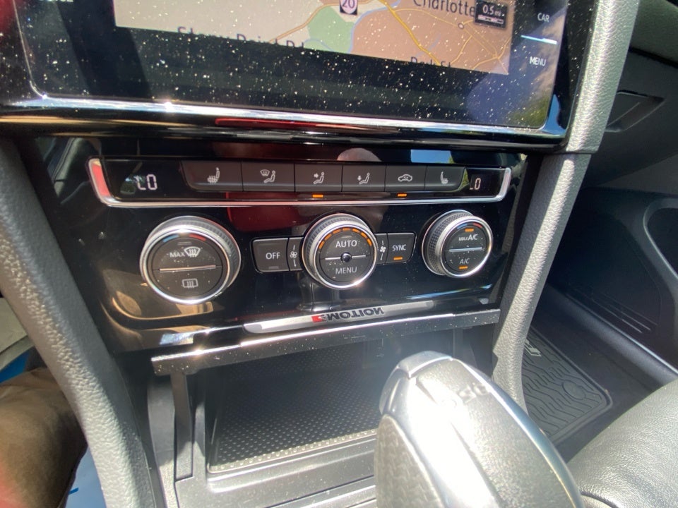 2018 Volkswagen Golf R 2.0T w/DCC & Navigation