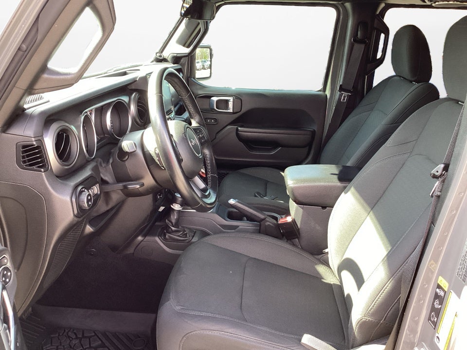 2021 Jeep Gladiator Willys 4x4