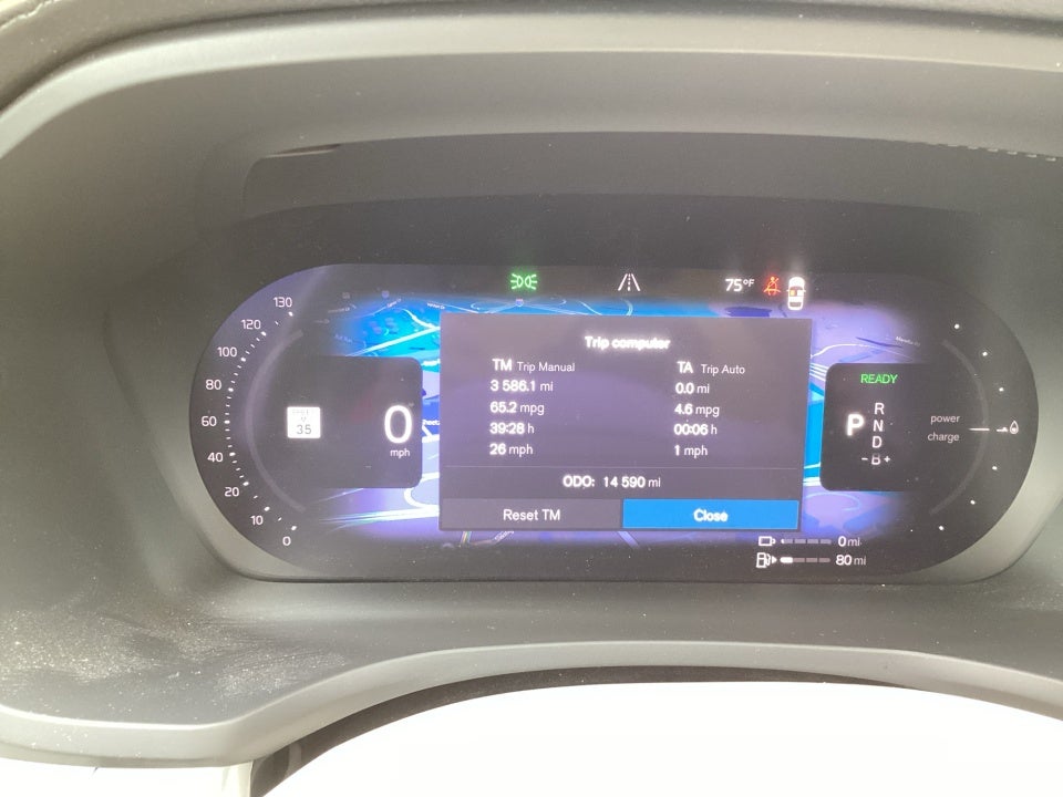 2024 Volvo S60 Recharge Plug-In Hybrid T8 Ultimate Dark Theme