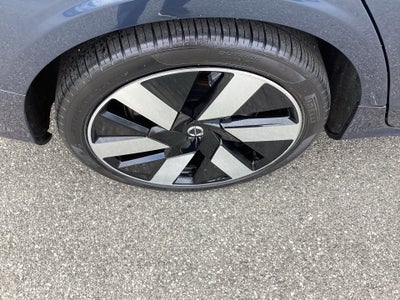 2024 Volvo S60 Recharge Plug-In Hybrid T8 Ultimate Dark Theme