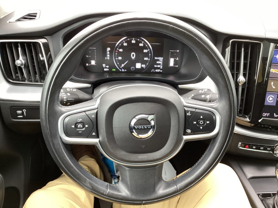 2019 Volvo XC60 Momentum