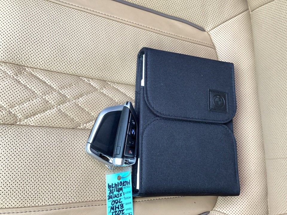 2021 BMW 750i xDrive