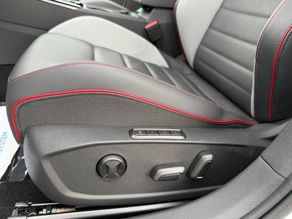 2025 Volkswagen Golf GTI 2.0T Autobahn