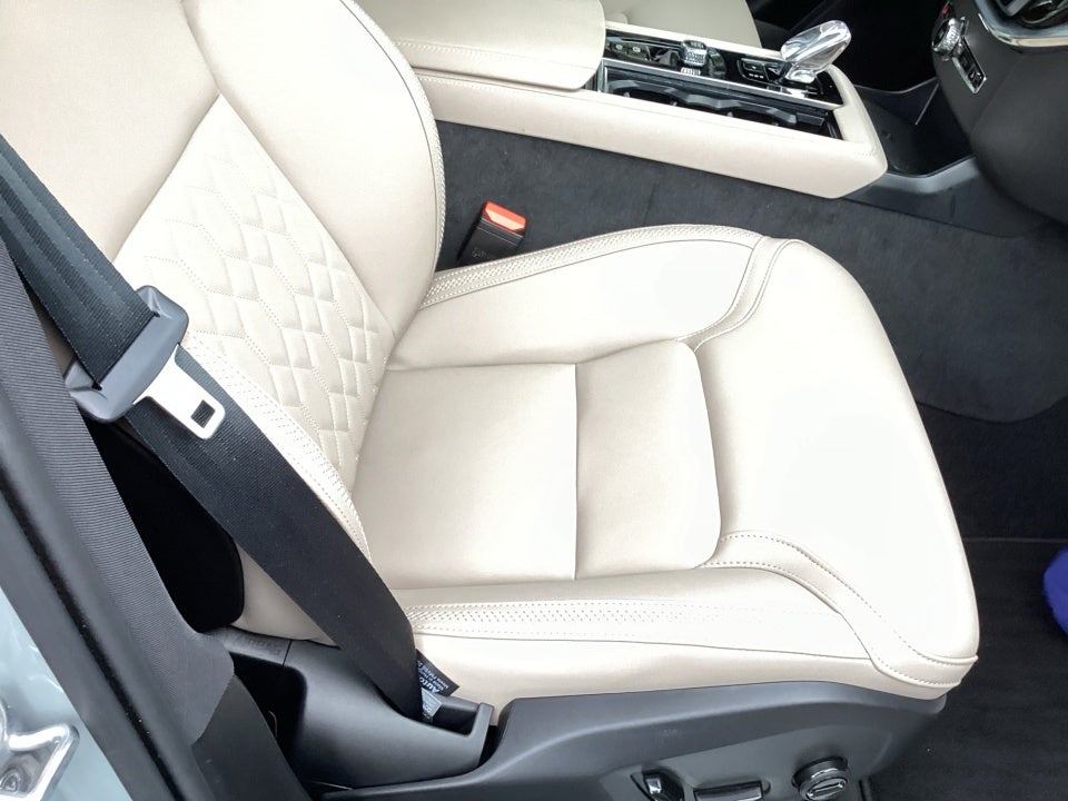 2026 Volvo XC90 Core