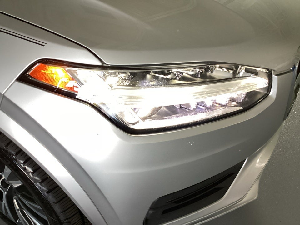 2020 Volvo XC90 Momentum