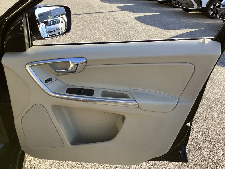 2016 Volvo XC60 T5 Premier