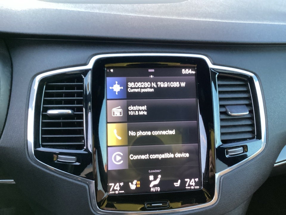 2018 Volvo XC90 T6 Momentum