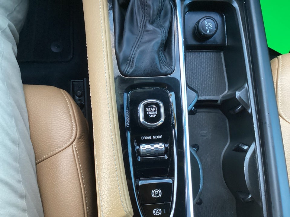 2018 Volvo XC90 T6 Momentum