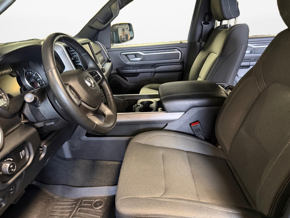 2021 RAM 1500 Big Horn Crew Cab 4x4 5'7" Box