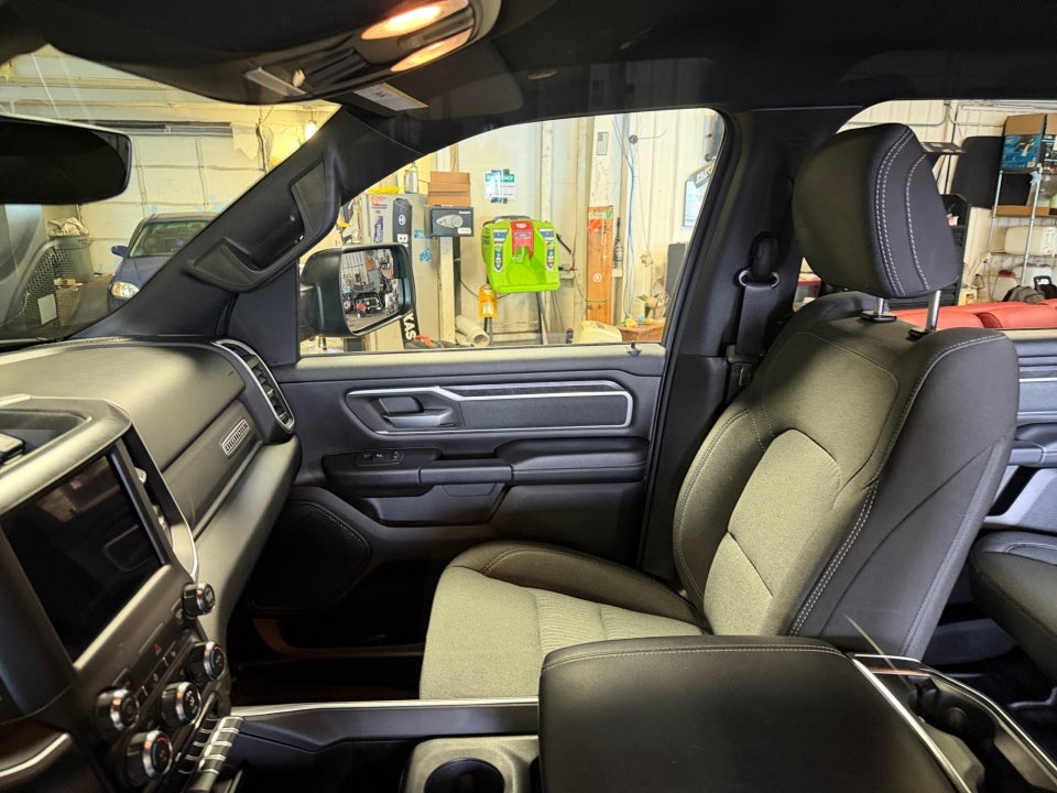 2021 RAM 1500 Big Horn Crew Cab 4x4 5'7" Box