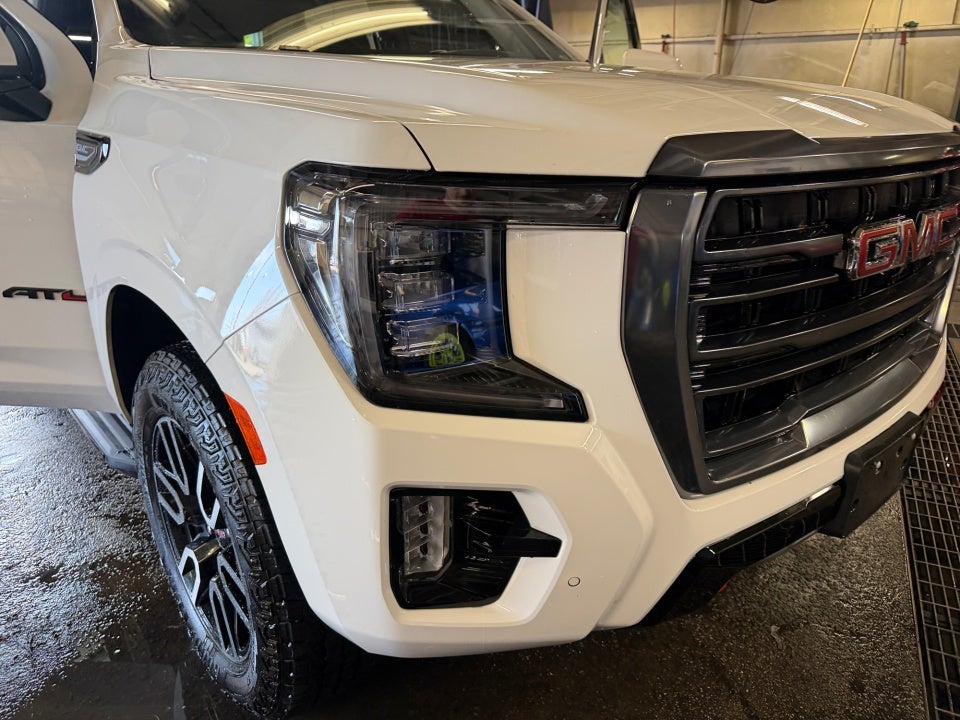 2024 GMC Yukon 4WD AT4