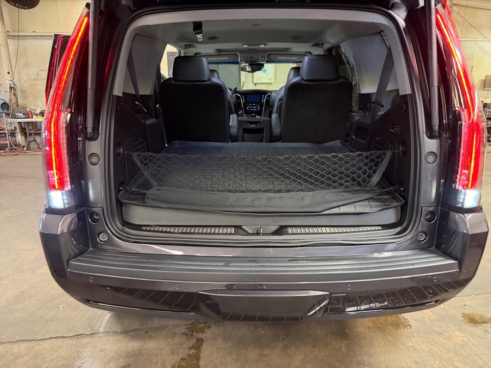 2016 Cadillac Escalade Luxury Collection