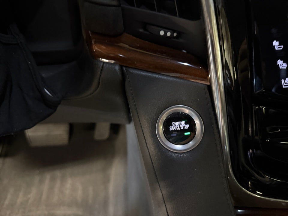 2016 Cadillac Escalade Luxury Collection